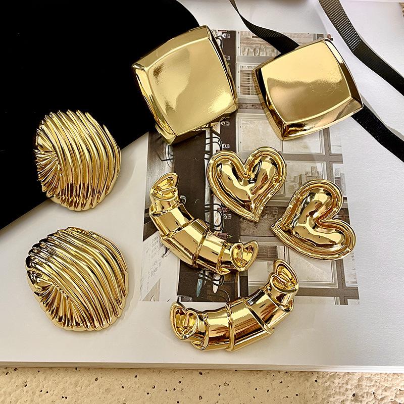 Металлические серьги, золотые серьги, легкая роскошь на осень и зиму, ощущение высокого класса, золотые серьги в гонконгском стиле с уникальным темпераментом для женщин