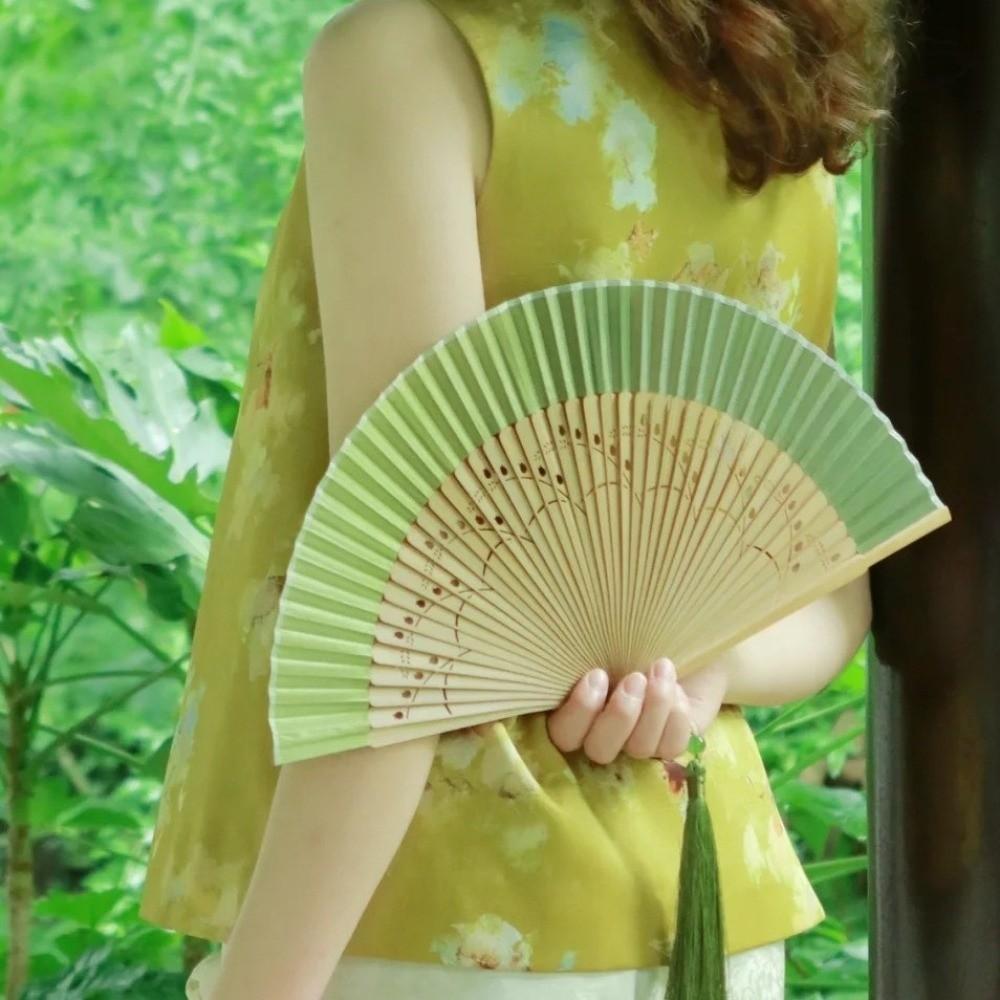 Retro Design Chinese Style Silk Fan Decoration Classical Fan Handheld Shell Fan Summer Season