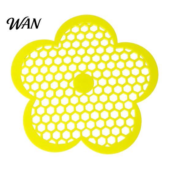 Outdoor Bee Drinking Platform Floating Island, Honeycomb Design Platform, Safe Waterer for Garden Float Bees Butterflies Cup Backyard Pollinators