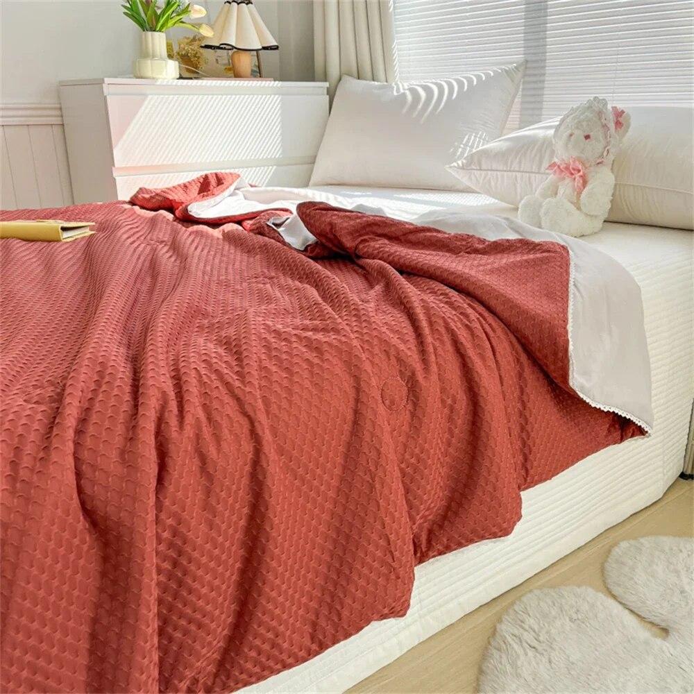 Summer Cotton Quilts Thin Air-conditioning Bedroom Decor Blankets For Bed Soft Breathable Office Nap Blanket Quilted Bed Covers