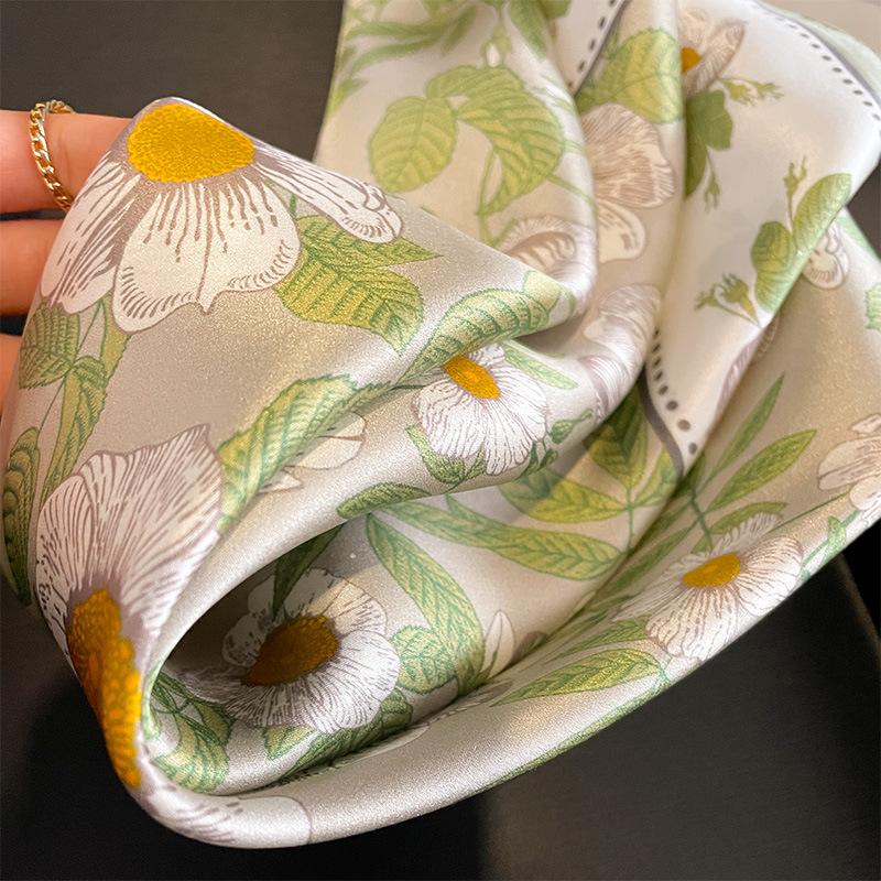 Новый Ретро Маленький Цветочный Шарф-Шаль из Тутового Шелка Модный Маленький Свежий Омолаживающий Шарф Женский Универсальный Квадратный Шарф