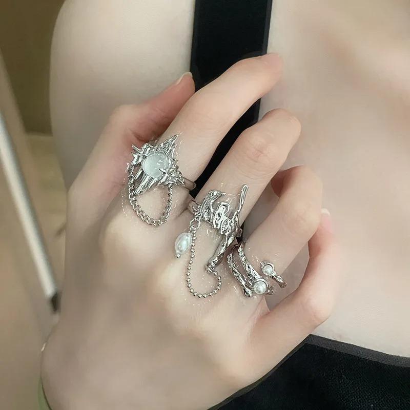 Новые Готические Модные Асимметричные Кольца с Кисточками и Лунным Камнем Y2K Кольцо со Звездой и Опалом на Лавовой Цепи Набор Жемчужных Колец для Женщин Украшения