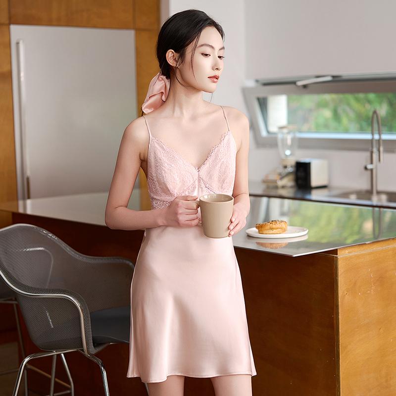 [100% Mulberry Silk] New French Romantic and Sexy Lace Strap Sleeping Skirt Women's Silk Sleepwear