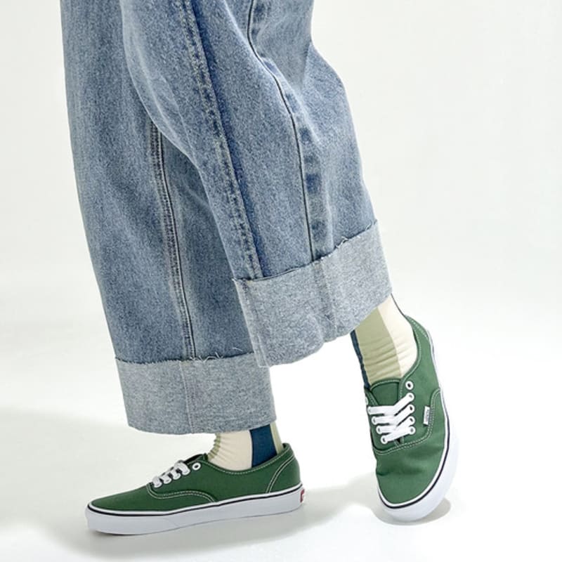 ЖЕЛТЫЕ НОСКИ ВЕРТИКАЛЬНЫЕ ТРАВЯНИСТО-ЗЕЛЕНЫЕ