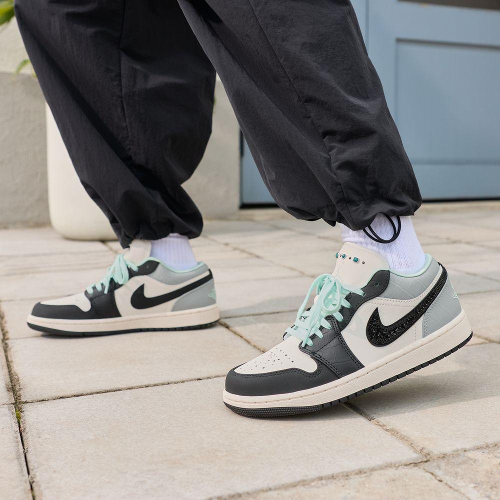 Jordan Air Jordan 1 Винтажные Баскетбольные Кроссовки Женские Низкие Холщовые Белые