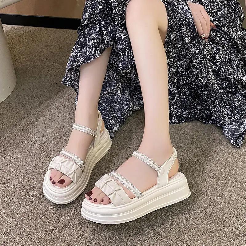 Outdoor Diamond 2025 Luxury Daily Ladies Shoes Cheap Liquidation High Quality Wholesale Vintage Summer Casual Women's Sandals
