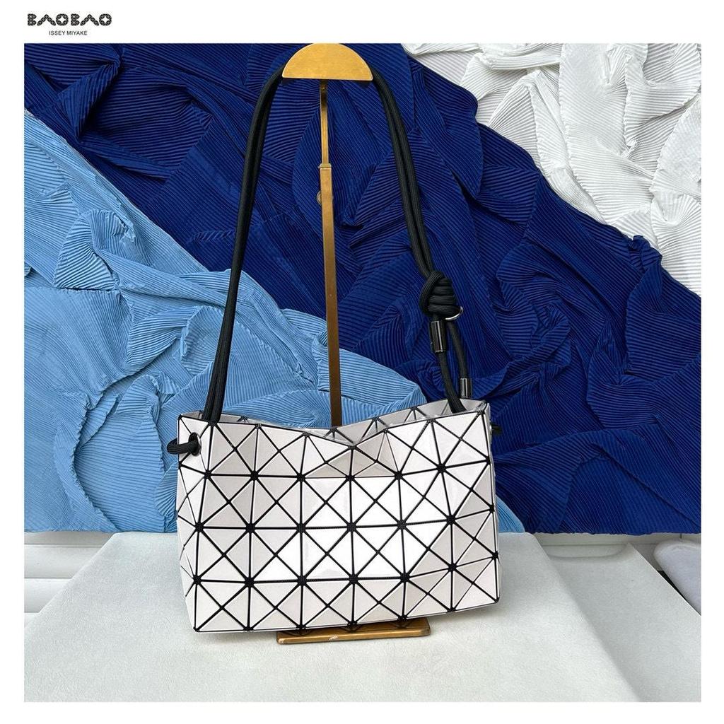 Japan Style Geometric Argyle Tofu Shoulder Crossbody Bag - Women's Fashion Drawstring Bucket Handbag