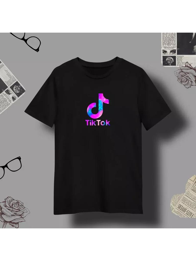 Футболка с символикой социальной сети TikTok