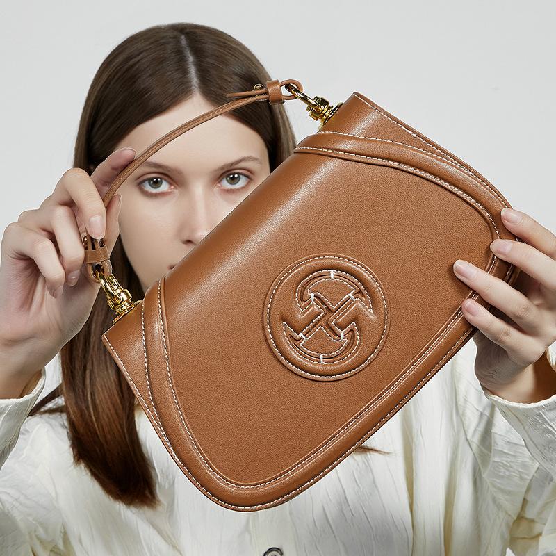 Высококлассная Ретро Одноплечевая Сумка Кроссбоди Женская Универсальная и Легкая Роскошная Сумка Под Мышку