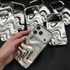Премиальный гальванизированный серебряный чехол с узором «Волна» для iPhone 14 Pro Max / 15 / 16 / 17 Pro