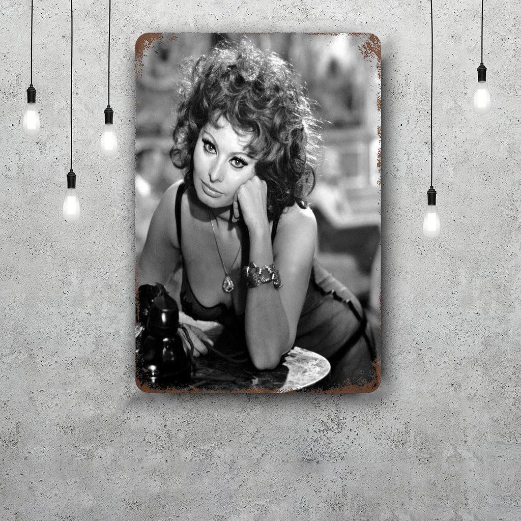 sophia loren Vintage Metal Tin Signs Posters Decor Retro Metal Plaque Wall Art Decor for Garage Bar