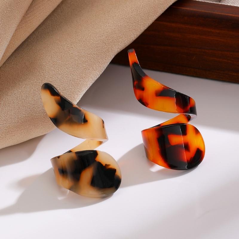 Гибкая посадка Коричневый леопардовый узор Акриловое геометрическое кольцо Легкое удобное Заявление Ювелирный аксессуар