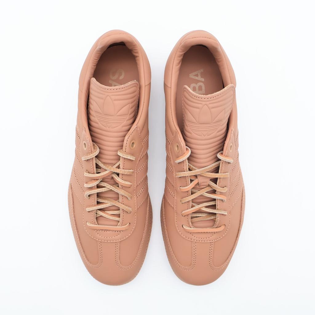 IE7290 Фаррелл Уильямс adidas Originals Samba Humanrace Глиняный Страт (Мужской)