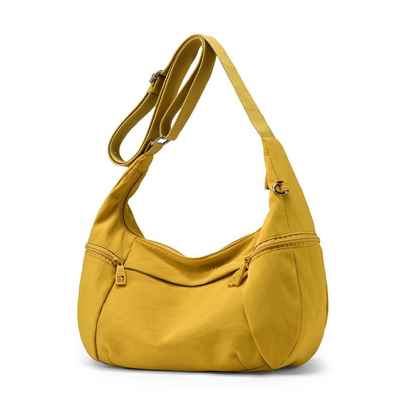 Trendy Large Capacity Dumpling Shaped Shoulder Bag for Women Commuter Casual Versatile Crossbody Bag Lightweight Sports Bag