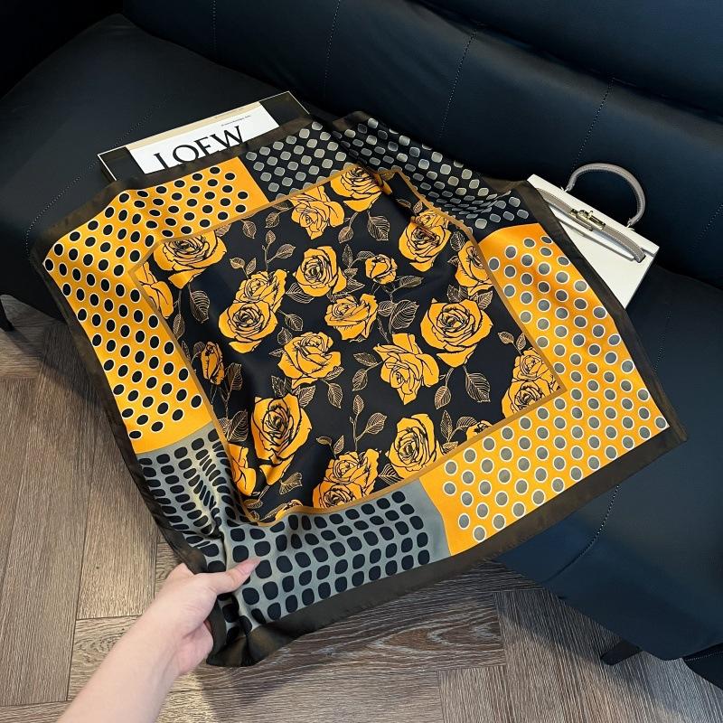 Spring and summer square scarf Korean version of women's scarf decorative binding wrist exquisite foreign style neck protection windproof headscarf