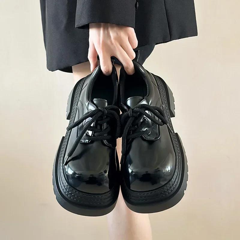 Женские кожаные туфли на толстой подошве 2025 весна новая британский стиль туфли из кожи с большой головой модные универсальные повседневные одинарные туфли