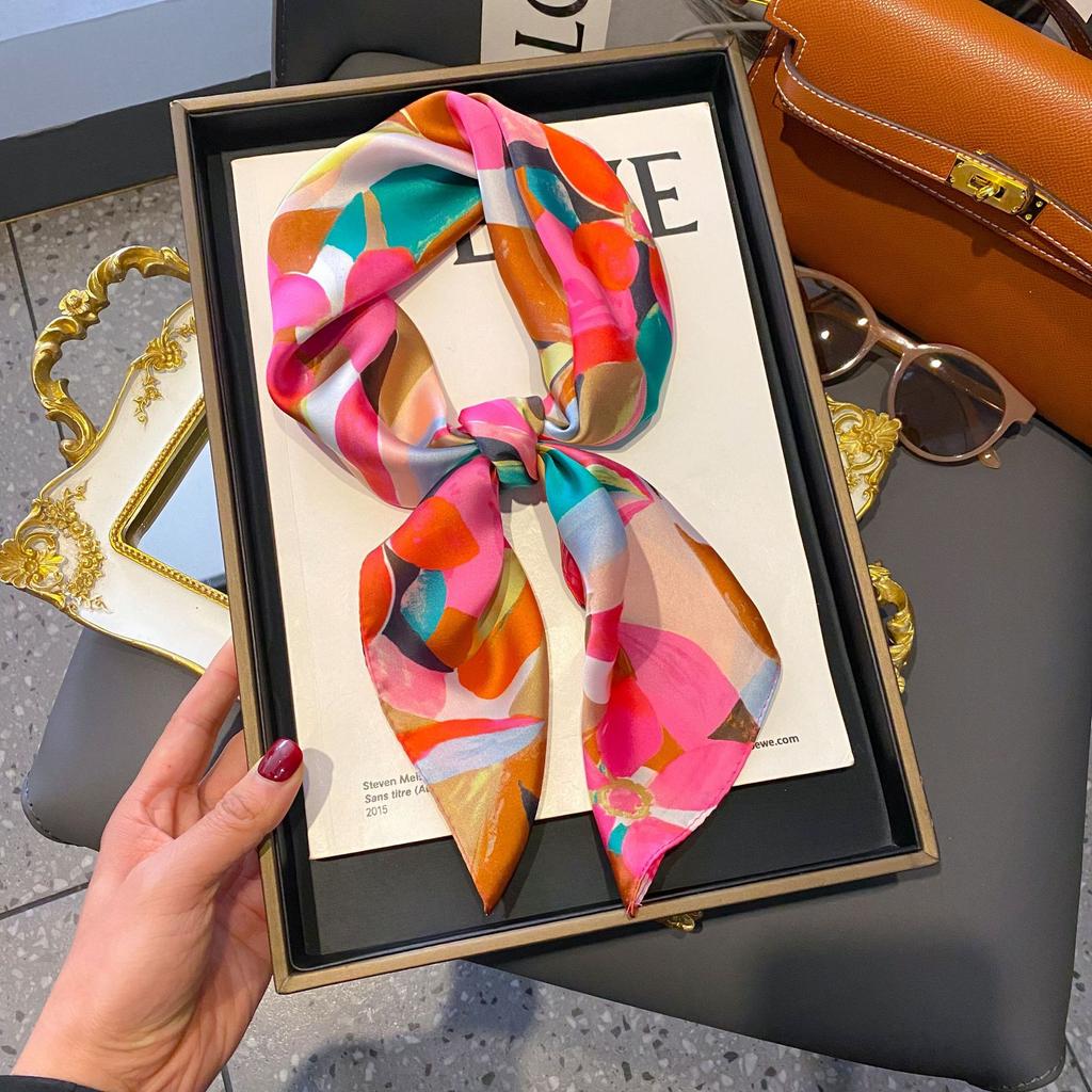 Small Silk Scarf Women'S Versatile High-End Decorative Square Scarf Professional Small Scarf Simulation Silk Korean Version Streamer Bag