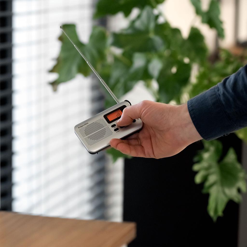 KrugerMatz portable FM AM JACK battery-powered radio