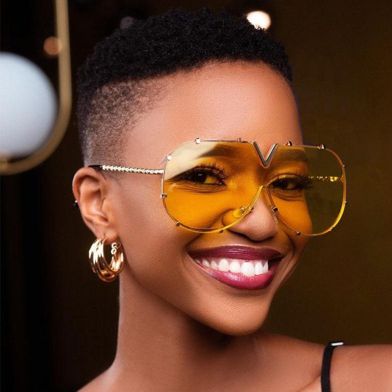 Fashion Large Frame One-Piece Lens Sunglasses Women'S Metal V Colorful Sunglasses Personalized Hip-Hop Special-Shaped Sunglasses