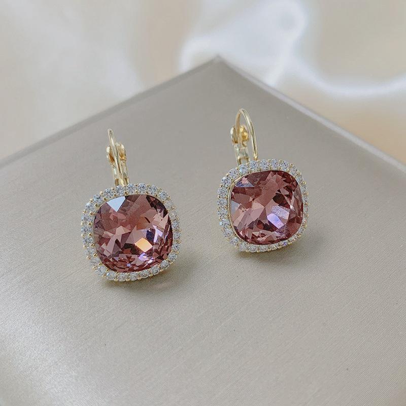 Корейские розовые серьги-пусеты в форме сердца с цветком из смолы - Элегантные и модные