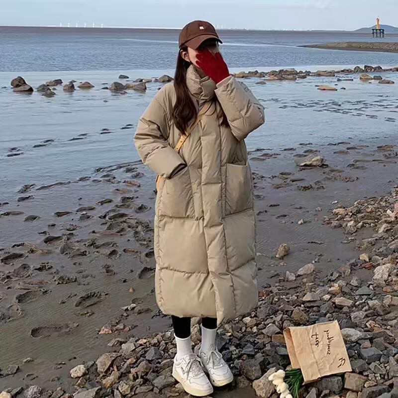 Женский однотонный пуховик в корейском стиле — от средней до длинной длины, утепленный, свободный крой, воротник-стойка, защита от холода, большой размер.