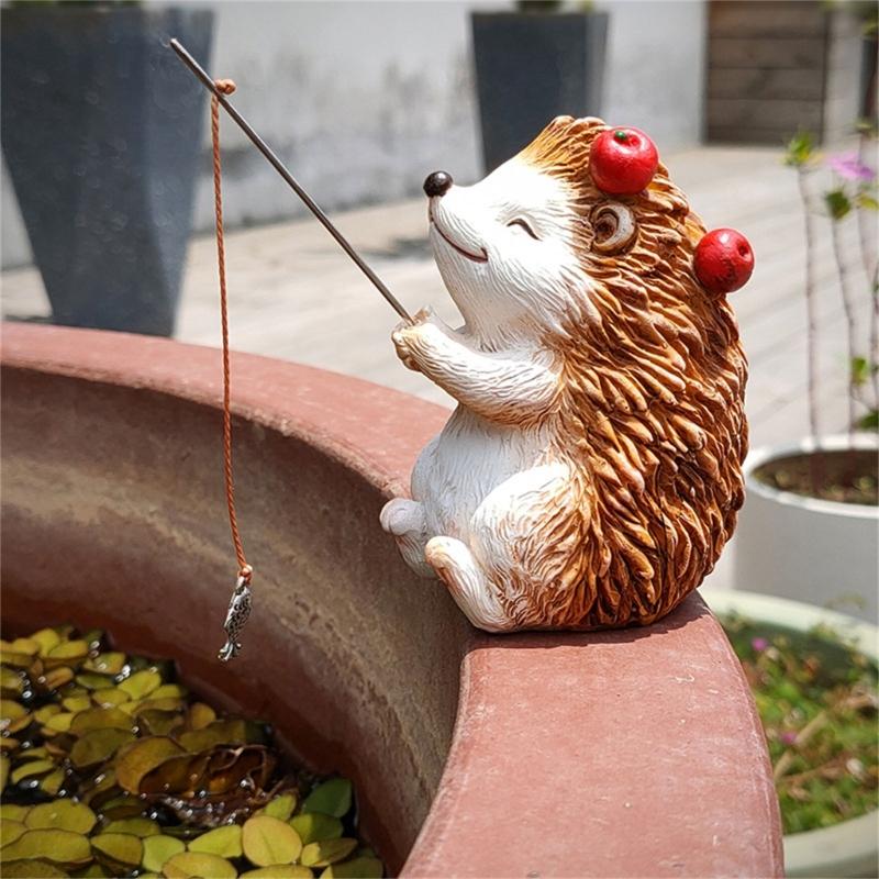 Artistic Hedgehog Design Resins Miniature Ornament Decoration For Aquascaping Miniature Landscape Arrangements