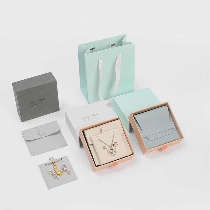 Портативная шкатулка для хранения ожерелий, сережек и колец — идеальный вариант для Дня святого Валентина и подарков в виде дорогих ювелирных изделий