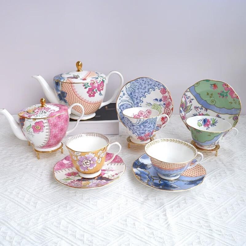 Wedgwood Набор из чашки и блюдца 'Цветущая бабочка' сине-розовый