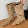 Женские ботильоны из овчины в французском нишевом стиле с острым носком, на танкетке, со сборками, в ковбойском стиле, 2025