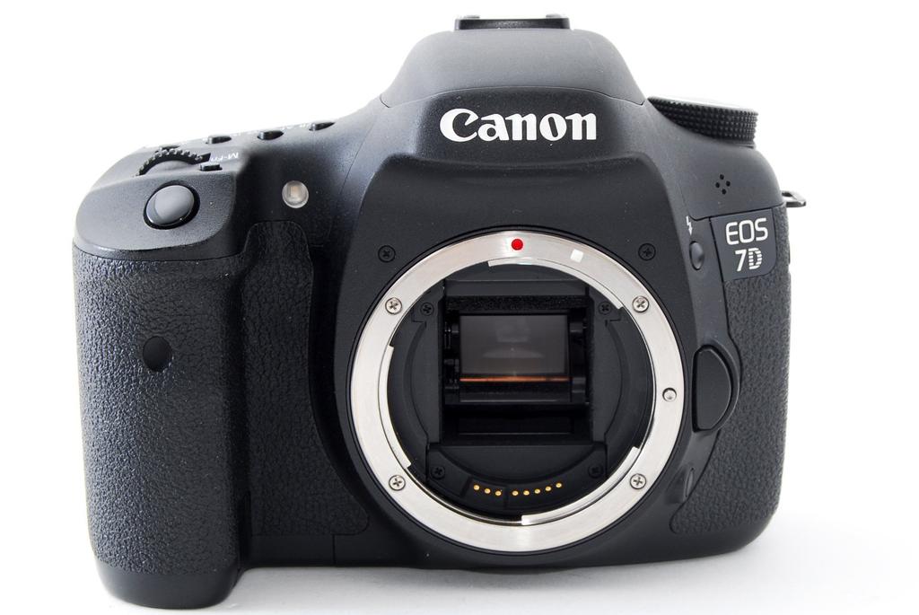 Canon Цифровая зеркальная камера EOS 7D body EOS7D single lens