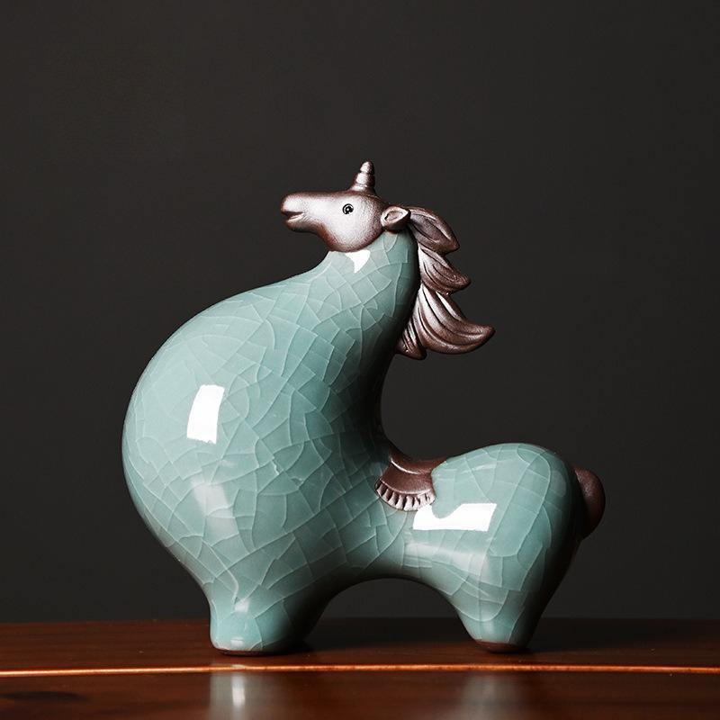 Ceramic Horse Figurines for Good Fortune in The Living Room Entrance, Wine Cabinet Tabletop Decoration, Office Desk Zodiac Horse
