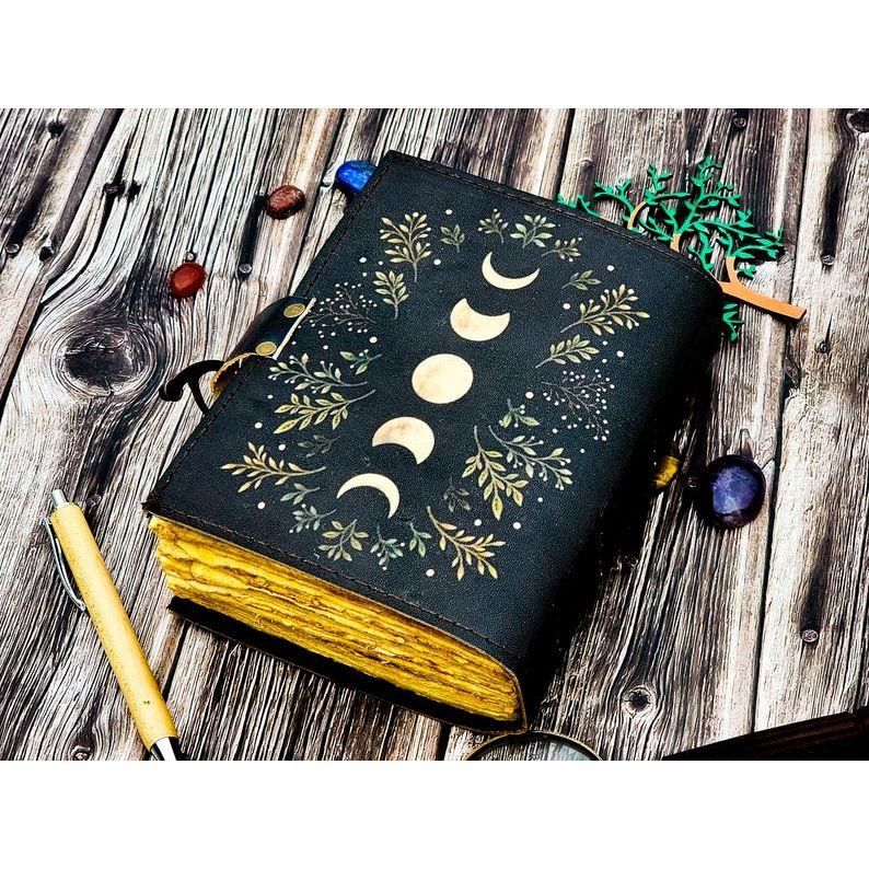 Sun Moon Leather Journal For Men Women 200 Page of Antique Hademade Decle Edge Pepar Leather Traveling Sketchbook For Men Women