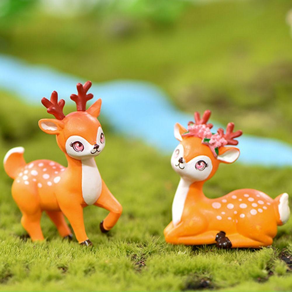 Plastic Cartoon Sika Deer Figurine Delicate Animal Statue Mini Cartoon Sika Deer Ornament  Outdoor