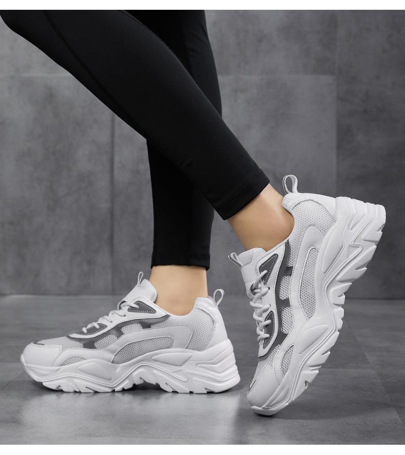 Модные летние новые кроссовки на толстой подошве, модные легкие вулканизированные туфли, кроссовки для активного отдыха и спорта, женские