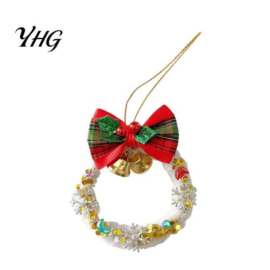 Indoor Christmas Tree Embellishments Mini Wreath Ornament, Hanging Decoration with Plaid Bow And Xmas Gift Wrapping Accessories Metal Bells, Handmade
