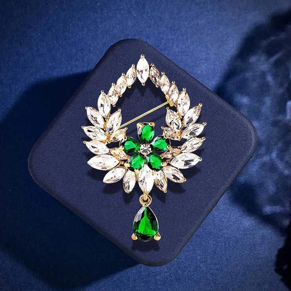 New Rhinestone Sweater Clip With Clip, Alloy Cape Buckle, Collar Clip, Scarf Clip, European And American Waist Clip, Fixed Brooch