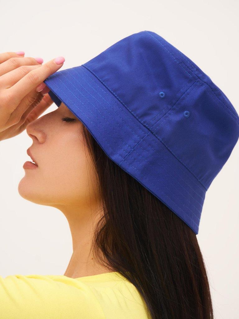 Однотонная хлопковая панама ISSA Plus