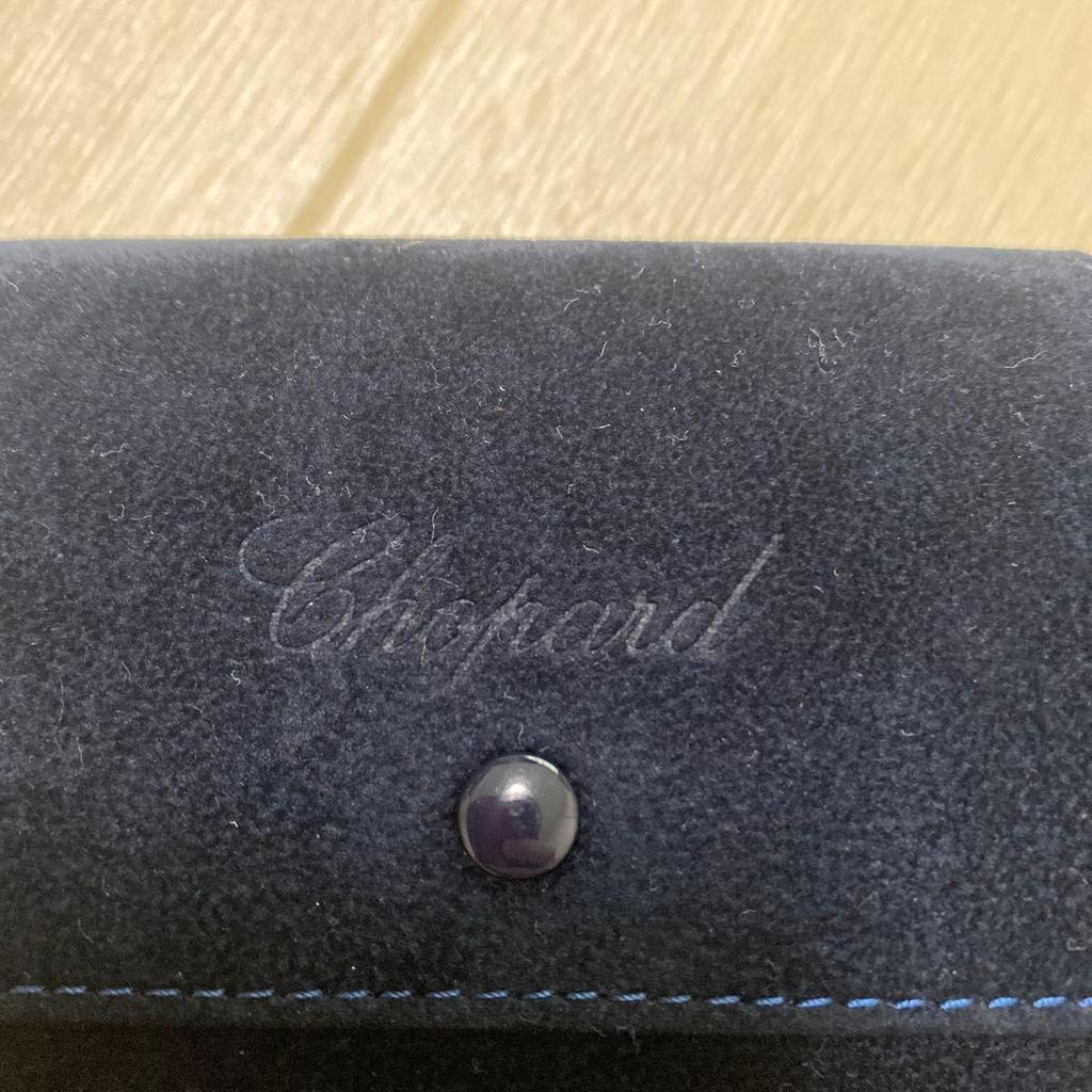 Б/у футляр для часов Chopard под замшу Чехол для телефона Хорошее состояние