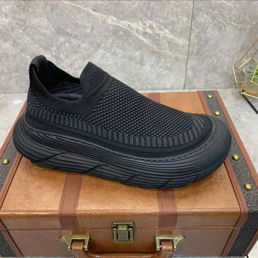 Fashion Man Sneakers Summer Black Flying Weaving Breathable Mesh Zapatos Hommes Casual Quick-dry Soft Sole Sport Shoes Outdoor