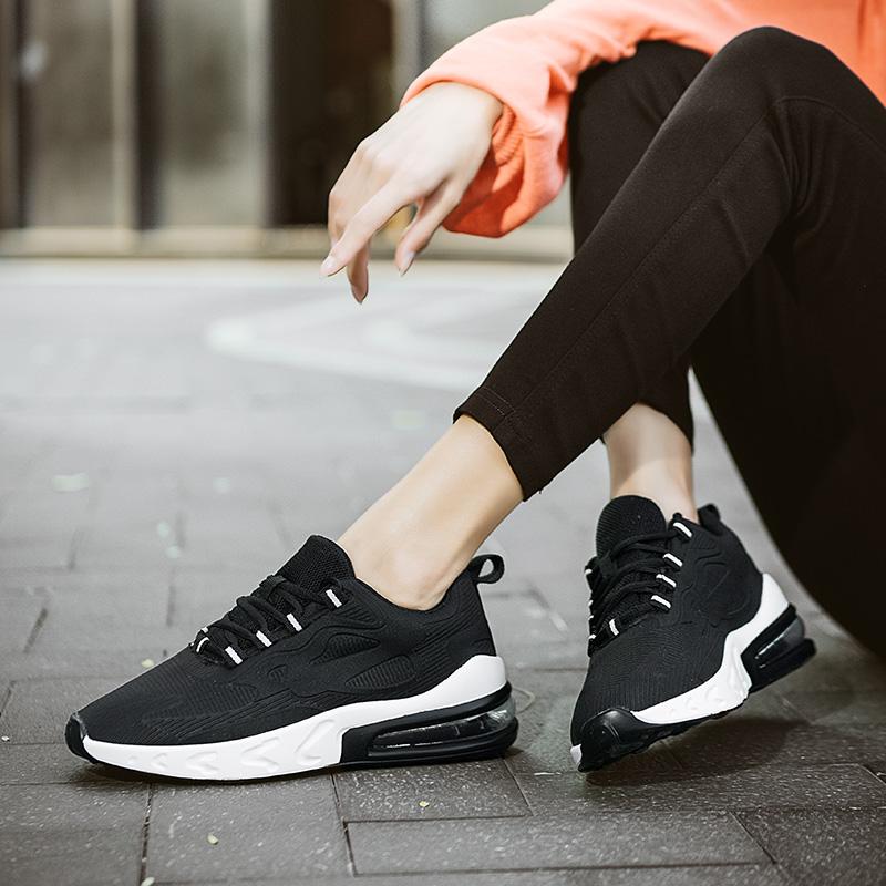 Running Shoes Men Lightweight Anti-slip Casual Sneakers Men Color-blocked Thick Sole Comfortable Soft Lace-up Sports Shoes Men