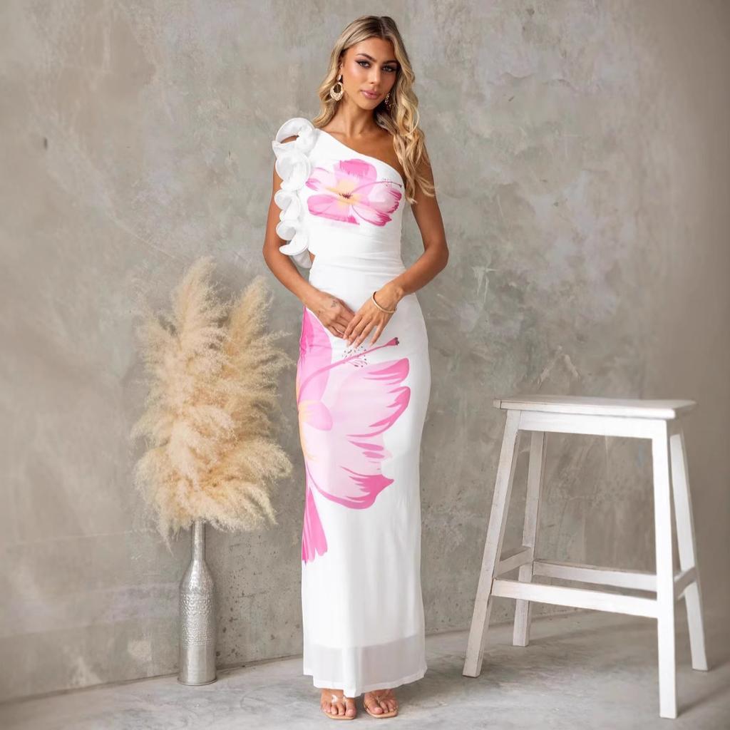 A New Summer Fashion One-shoulder Fitted Dress