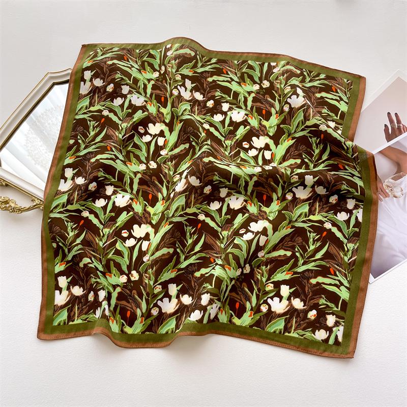 Дизайнерский велюровый квадратный шарф для женщин, шейный платок, галстук, модный маленький клетчатый шарф для волос на запястьях, новый платок, бандана 