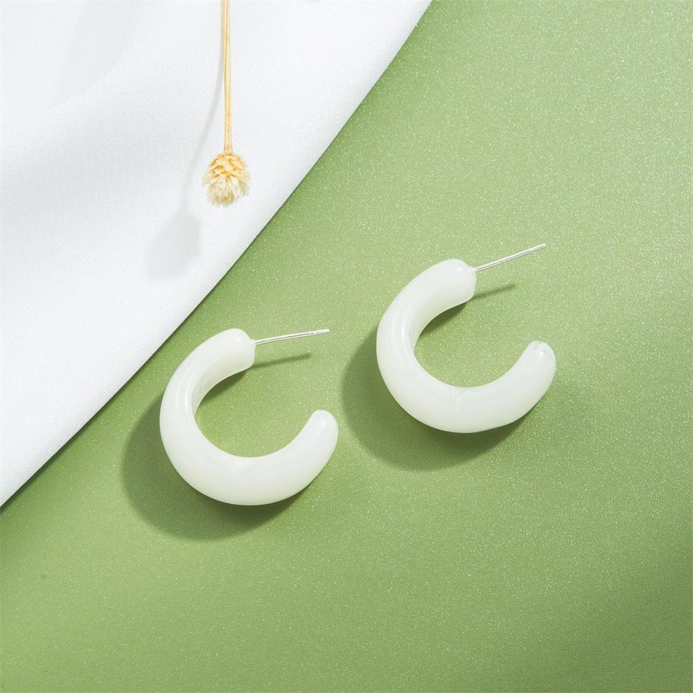 Темпераментные ретро-серьги-гвоздики из смолы C-образной формы, геометрические серьги, нежные модные простые серьги