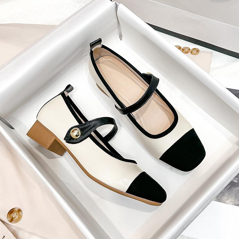 Одно слово с туфлями Мэри Джейн женские осенние новые с неглубоким вырезом квадратный носок сочетание цветов темпераментные одинарные туфли женские