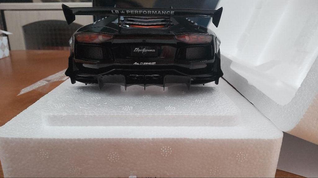 LBWK Миниатюрная машина 118 Auto Art