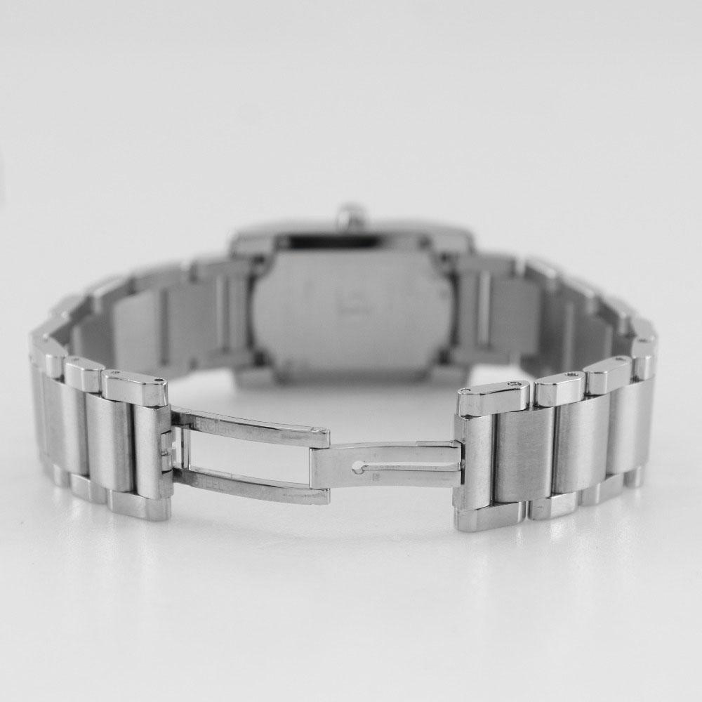 baume & mercier Часы Diamant с бриллиантовой рамкой, серебристо-белым перламутровым циферблатом, из нержавеющей стали, кварцевые, с аналоговым дисплеем, женские, б/у