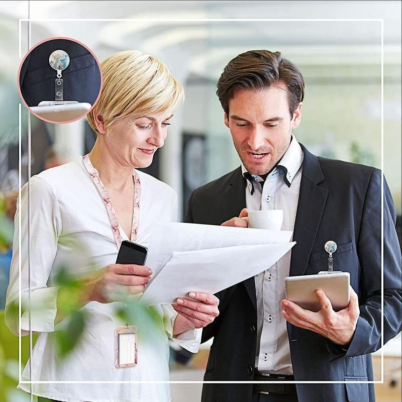 Выдвижной держатель для бейджа с леопардовым принтом, с держателем для карт, шейным шнурком, стильный брелок для ID-карты, бейджа работника, для женщин