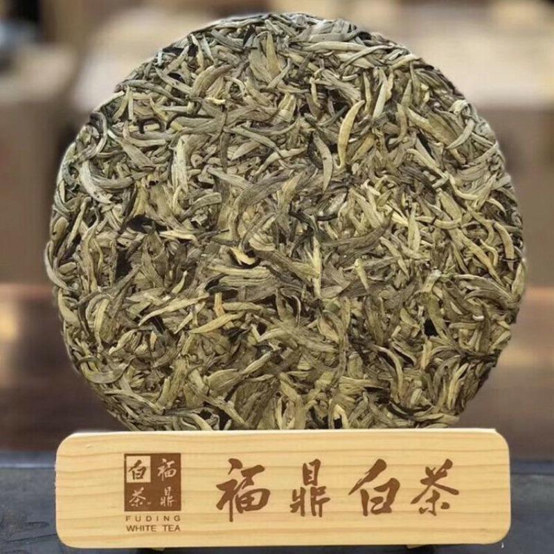 Белый чай Fuding Year Silver Needle Белый чайный торт Бай Хао Инь Чжэнь 300г