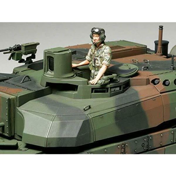 Tamiya Французский основной боевой танк(военный) Набор пластиковых моделей Leclerc Series 2 НОВИНКА
