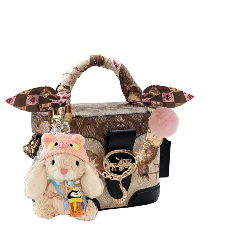 Coach Сумка [Сумка на заказ] Georgie 20, классическая, модная и универсальная JELLYCAT, коровья кожа, Розовый Бархатный Кролик, Базовый комплект (Упаковка + Мешок для пыли)